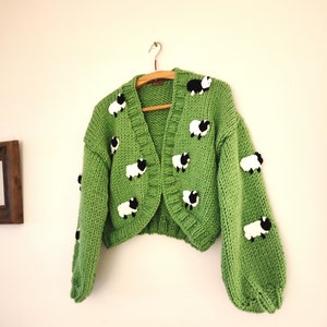 Chunky Knit Green Sheep Cardigan – Cozy Handmade Oversize Sweater, Wool Knit Jacket, Gift for Her, Winter Cottagecore Fashion