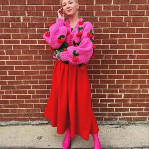 Leilayca Handmade Pink Cherry Cardigan,Wool Blend Knit Jacket,Oversized Vintage Stil Retro Cardigan,Gift for Her,Cute Knit Fruit Sweater,