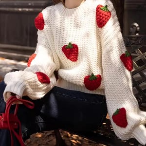 Chunky Cropped Knit Sweater with 3D Crochet Strawberry Detail – Cozy Handmade Pullover Jumper