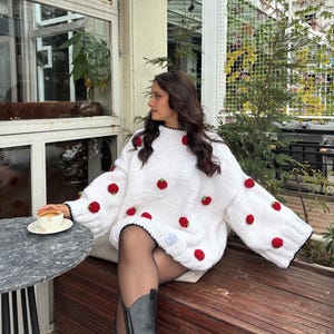 Handmade Chunky Knit Strawberry Sweater – Oversized Winter Pullover